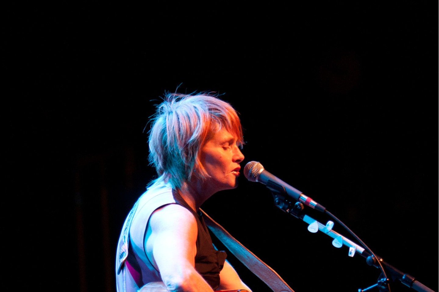 Shawn Colvin > Photo Gallery > About > Performing Arts Center Buffalo
